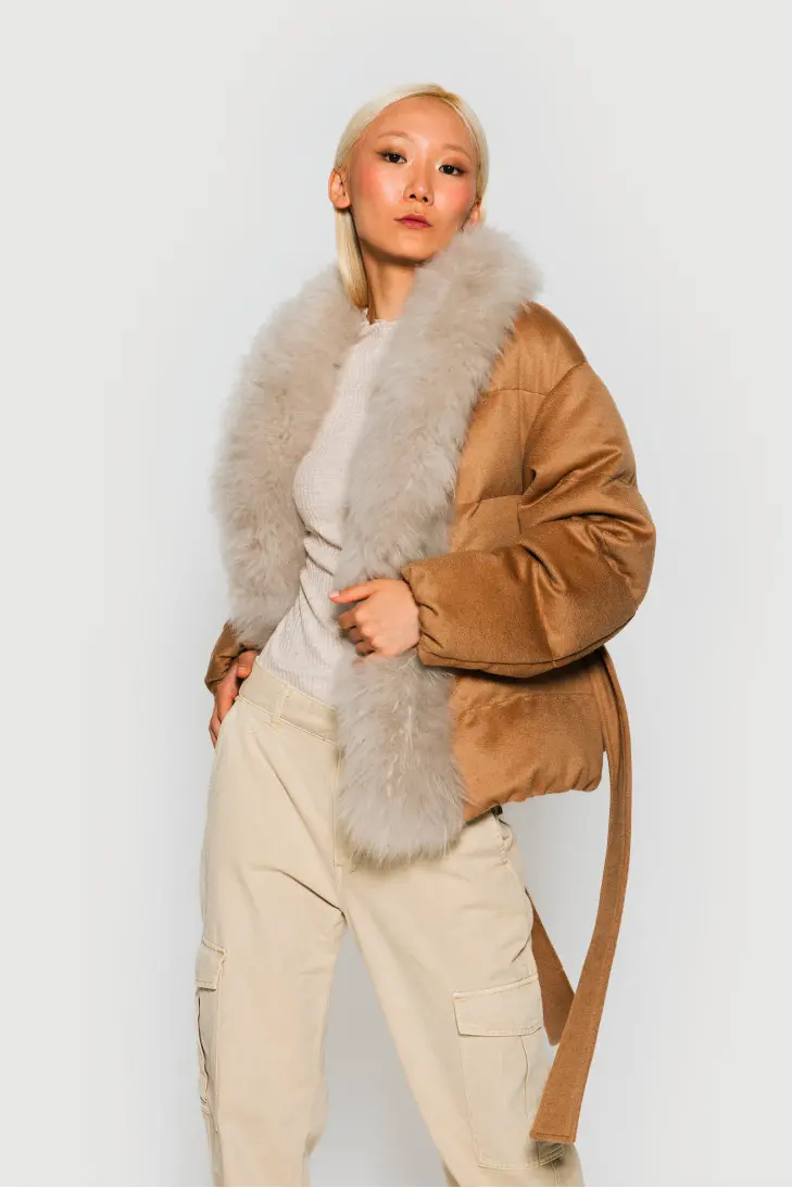 Женский пуховик из кашемира LoroPiana и мохера - фото 5
