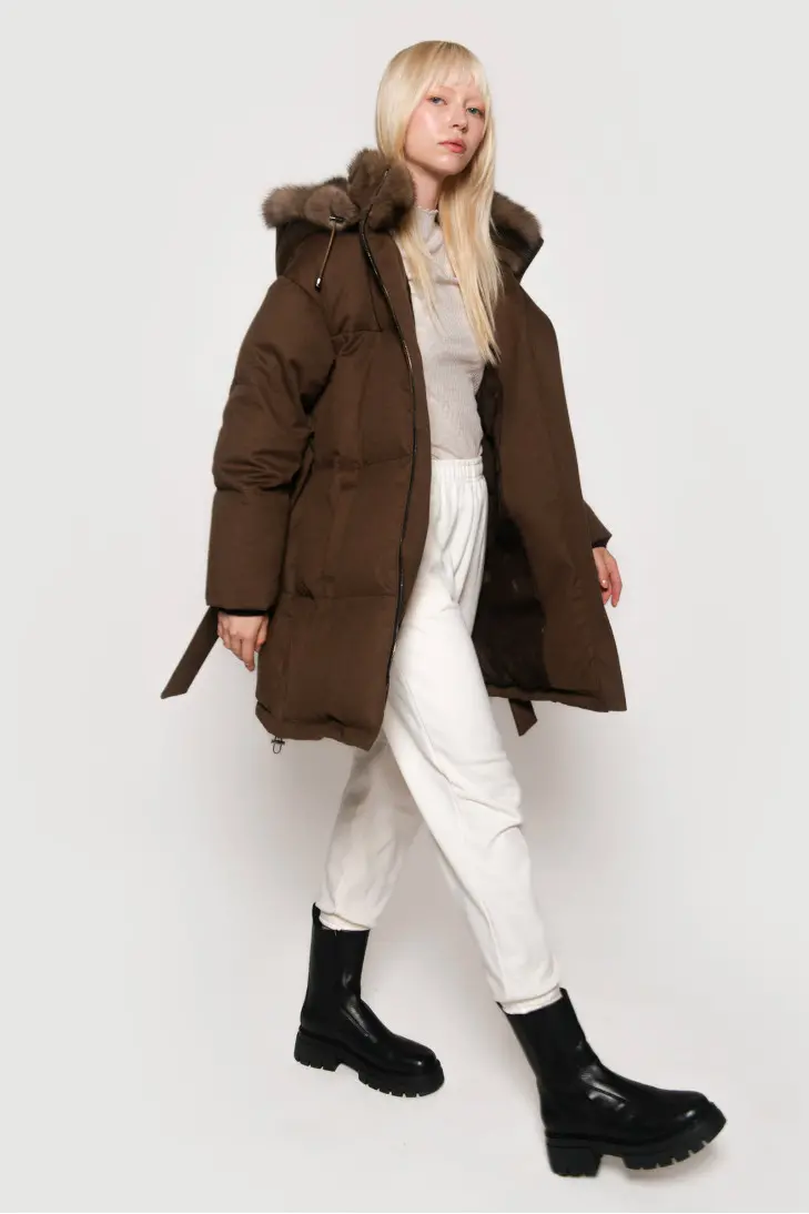 Короткий коричневый пуховик из кашемира LoroPiana с соболиным мехом - фото 5