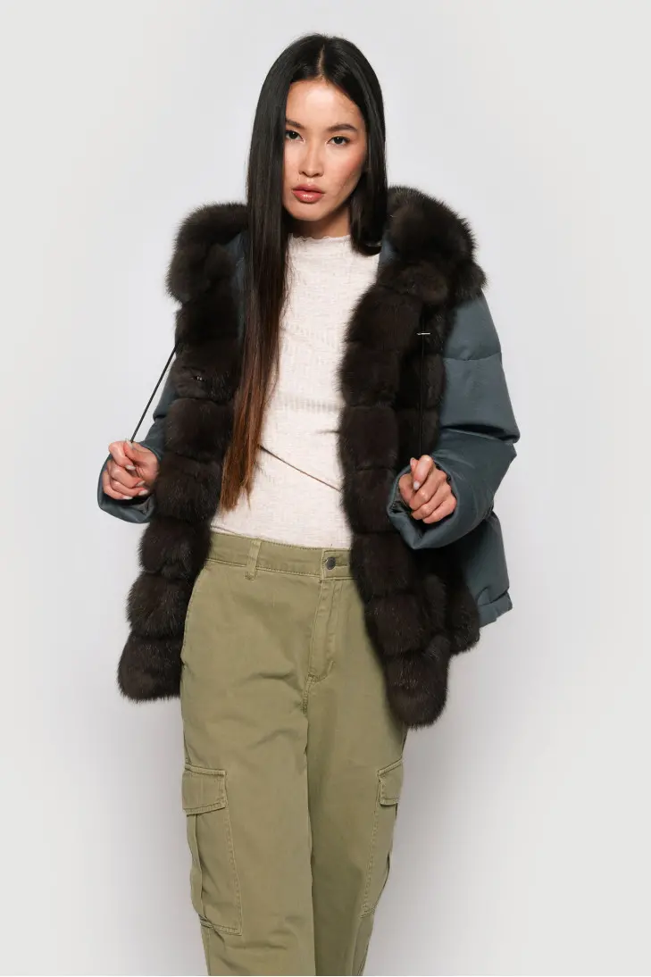 Короткий синий пуховик из кашемира Loropiana с темным соболиным мехом - фото 2
