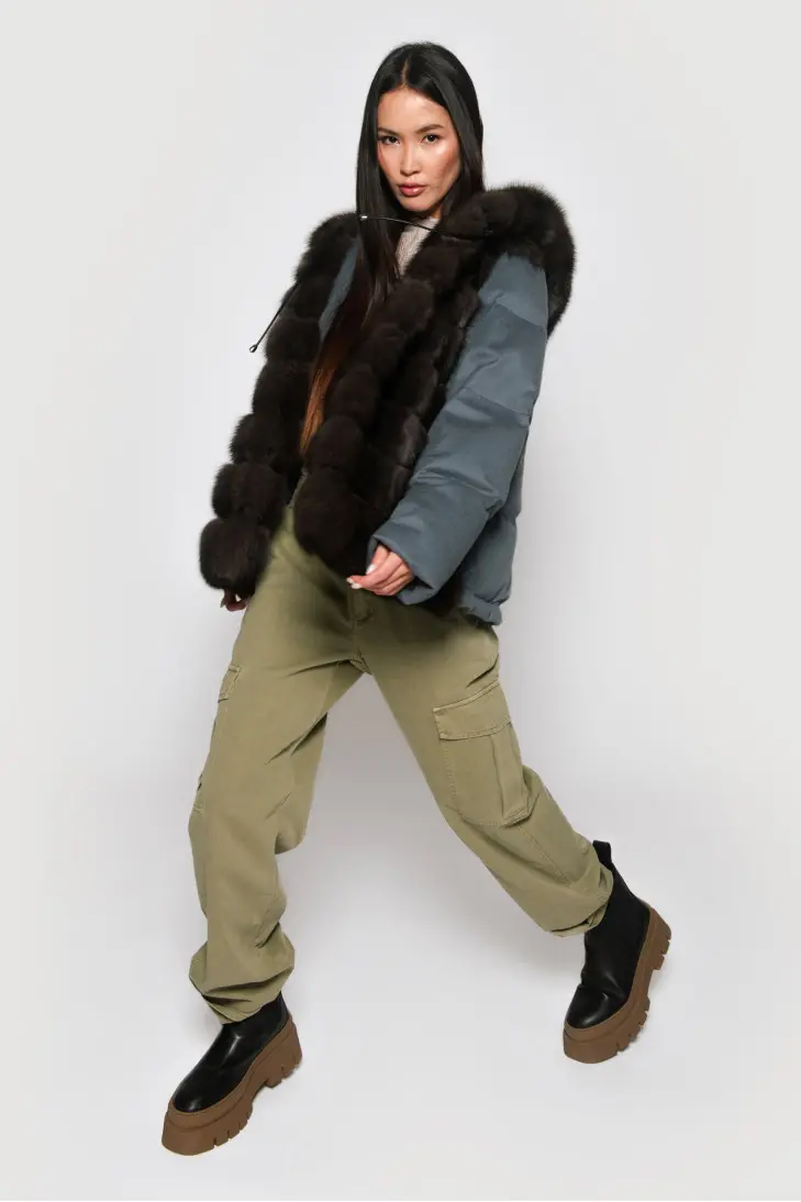 Короткий синий пуховик из кашемира Loropiana с темным соболиным мехом - фото 6