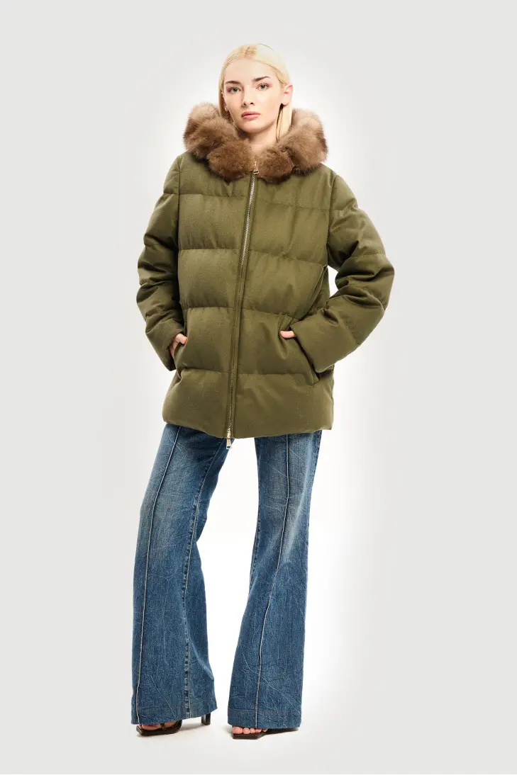Женский пуховик из кашемира Loropiana с соболиным мехом - фото 2