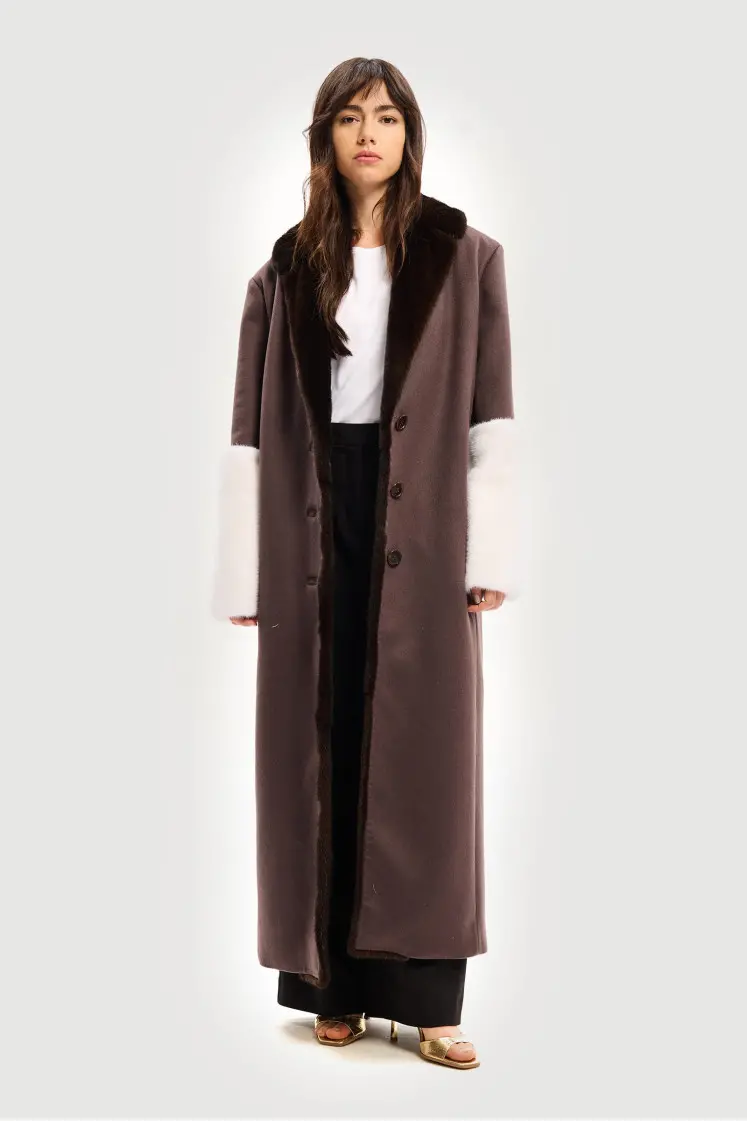 Длинное пальто с кашемира Loropiana с мехом черной и белой норки
