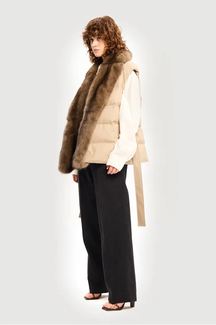 Короткий жилет из кашемира Loropiana и соболиного меха - фото 2